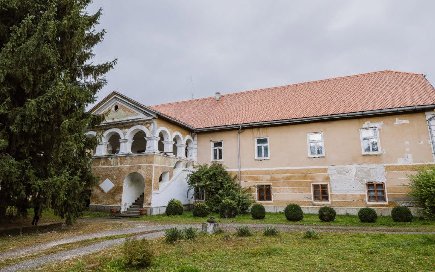 Castelul Béldi-Mikes, Uzon, Romania, Romania